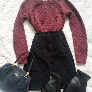 Small quilt stitched, maroon sweater Old Navy